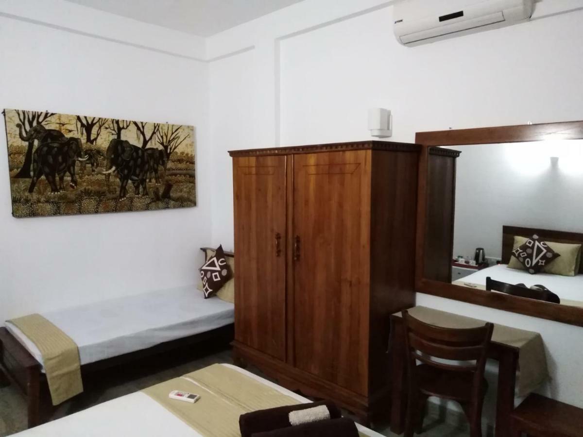 LIJA Residence Negombo Exterior foto